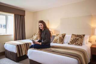 Отель Four Seasons Hotel & Leisure Club Монахан Двухместный номер с 2 отдельными кроватями-1